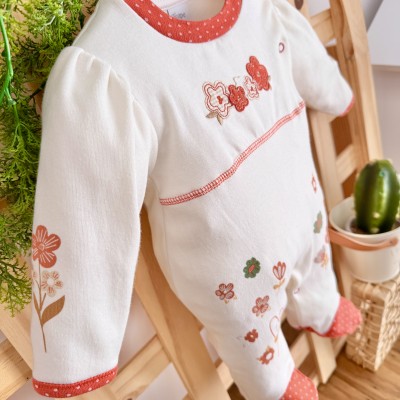 Macacão Trape Zape - Florido - Off White e Telha